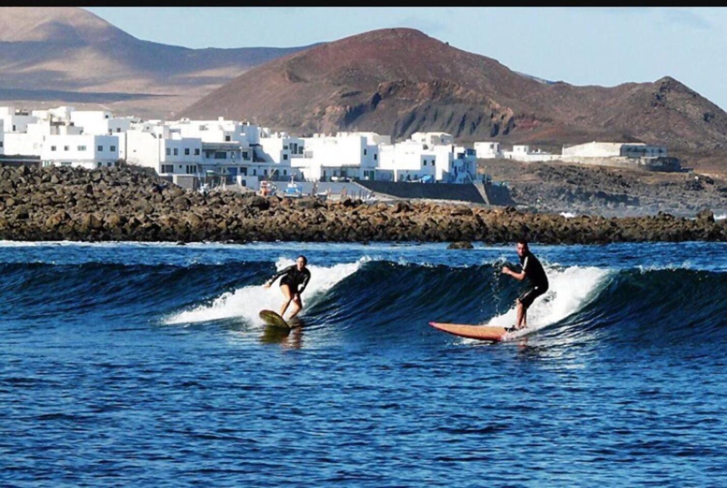 Famara Surf Wifi Lejlighed Eksteriør billede